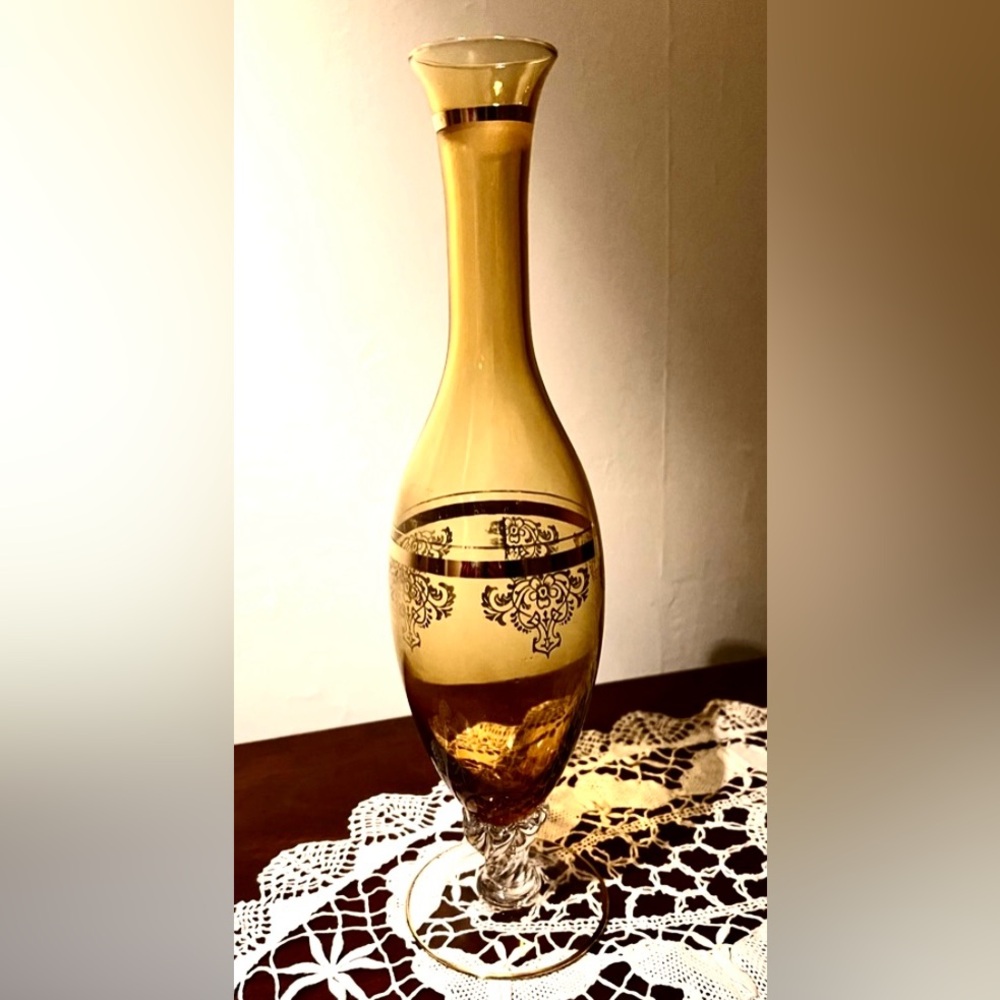 Vintage Murano Amber Glass Vase Gold Encrusted UV Glow Manganese 13”